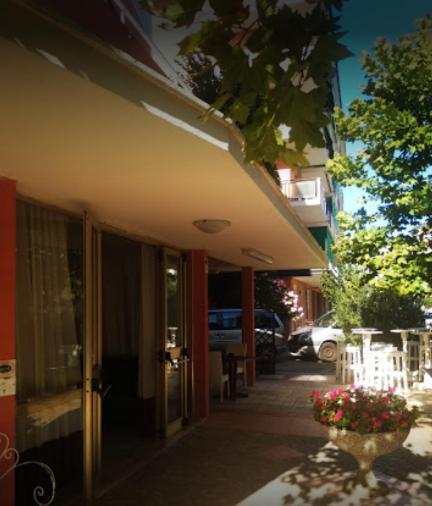 צ'סנטיקו Hotel Marcus מראה חיצוני תמונה